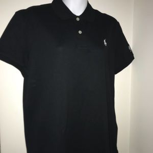 Black polo short sleeve shirt.